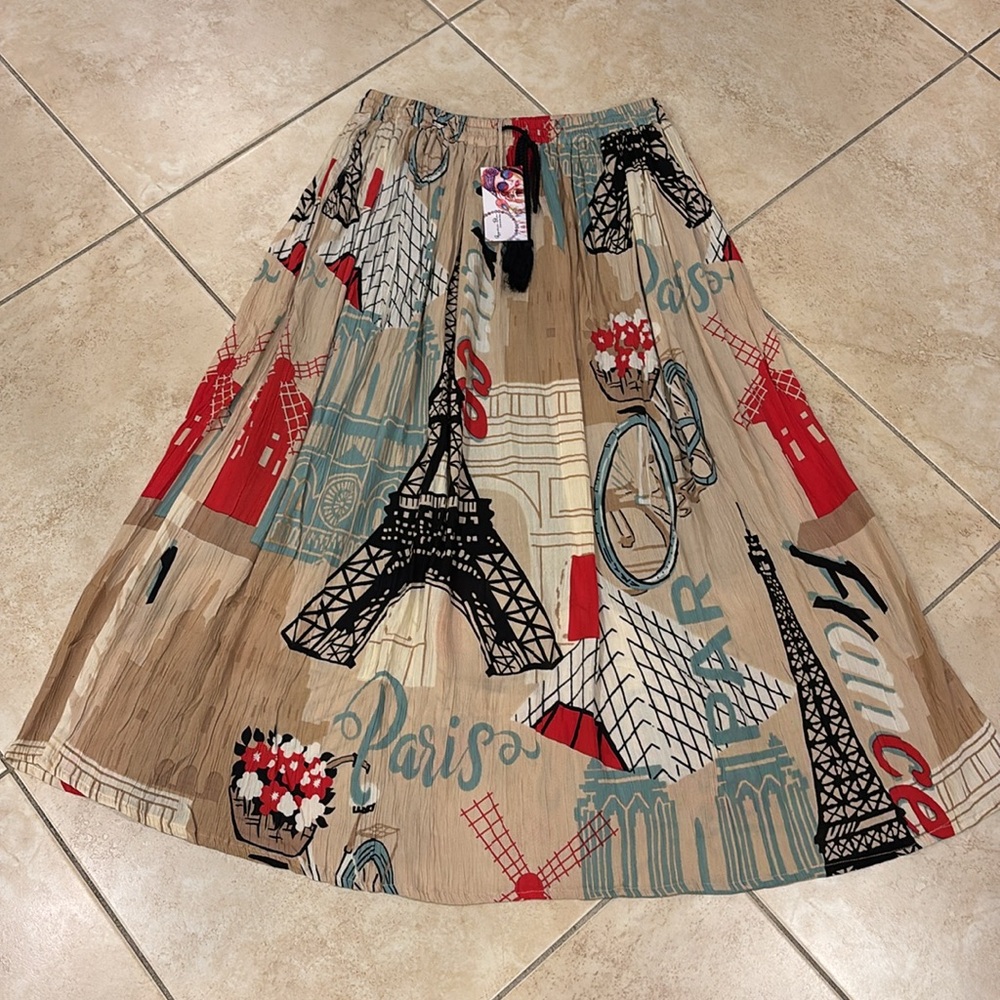 Brand🆕🥰😍🥰 GYPSIE BLU Parisian Print Beige Maxi Skirt